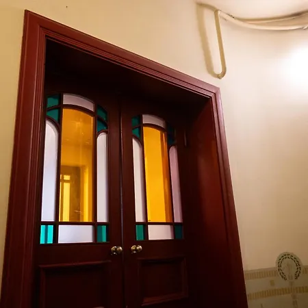 Art Nouveau Gem In Embassy District דירה *